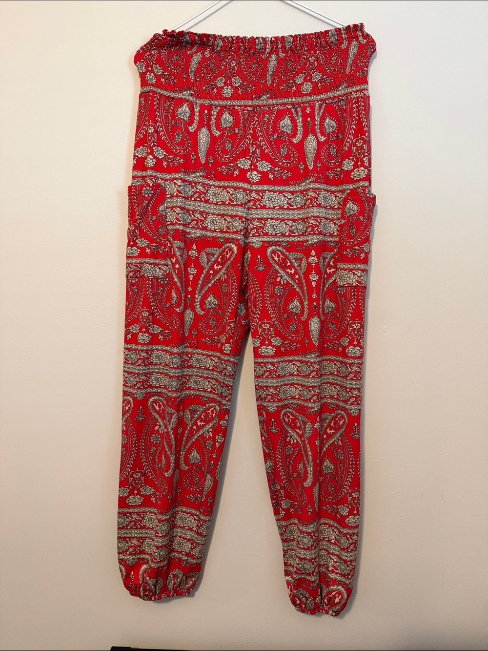 Qianxizhan boho Red Paisley Strapless Jogger size medium pants NWOT